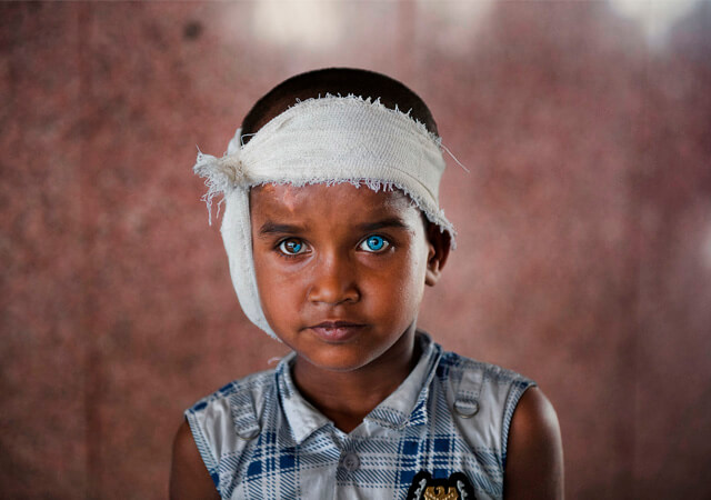 Retrato de autor de un niño Retrato de autor: Steve McCurry